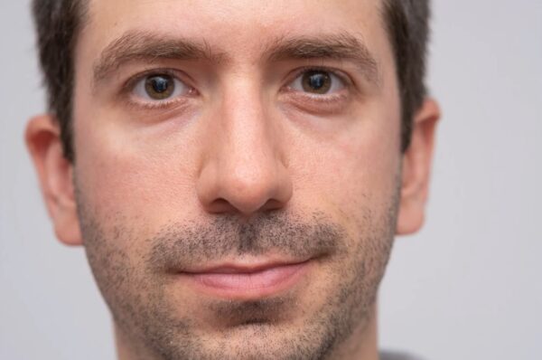 Portrait effectué au grossissement maximal avec le Viltrox 85 mm f1.8